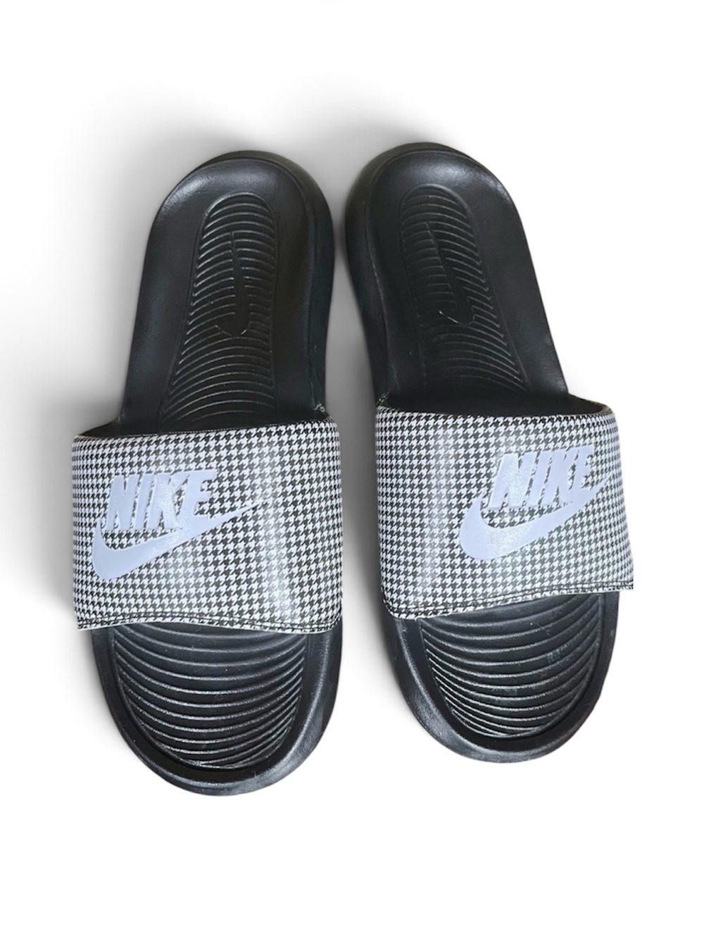 Nike VICTORI ONE Black and White Houndstooth Slide Sandals